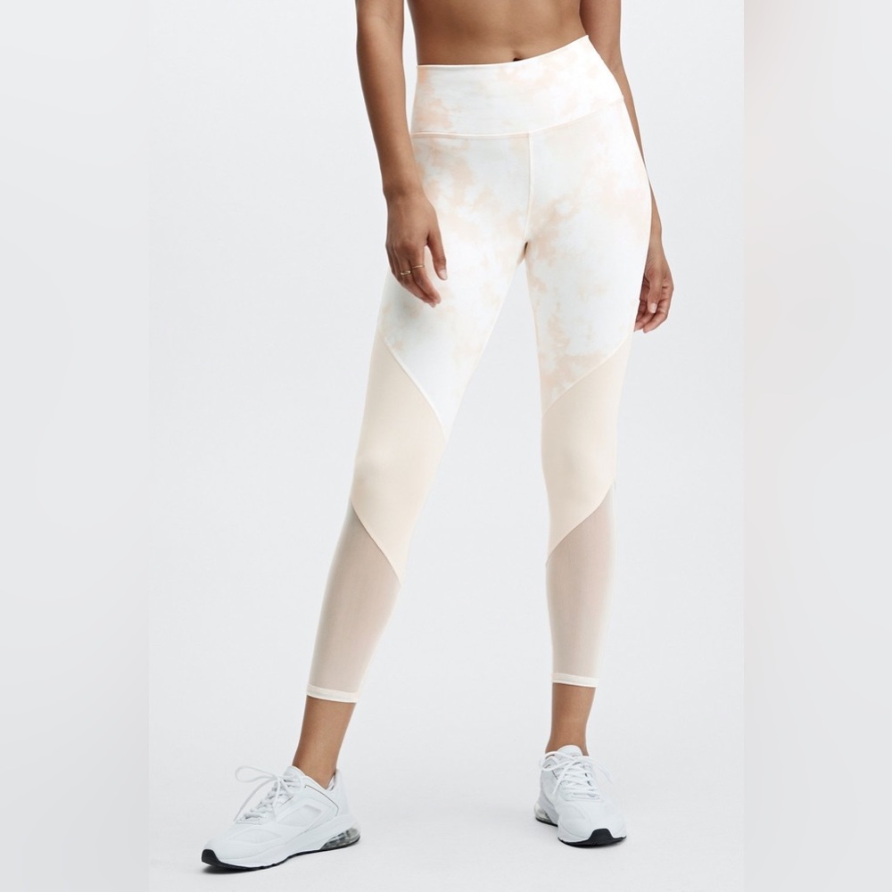 Fabletics Zone High-Waisted 7/8 leggings in Honeymilk